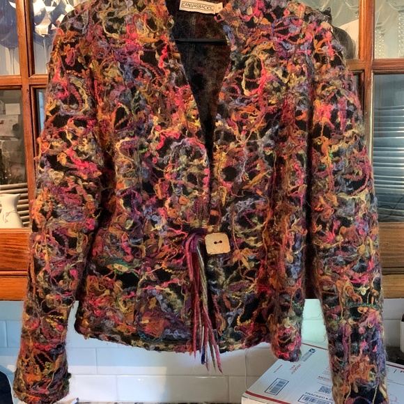 Canvasbacks Jackets & Blazers - Canvasbacks vintage knit blazer with wood button